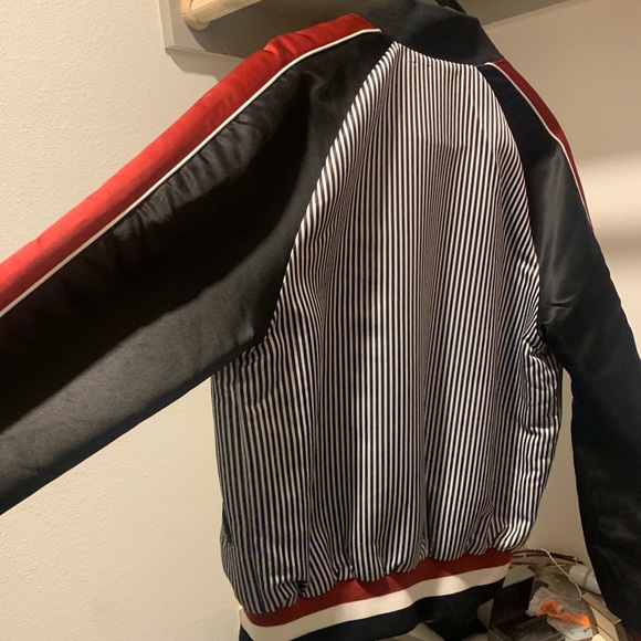 Jacket - Picture 3 of 4